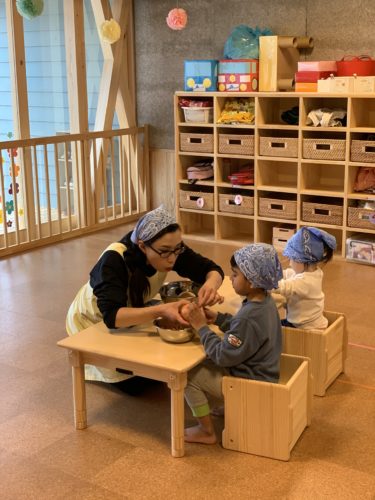 給食作りのお手伝い☆