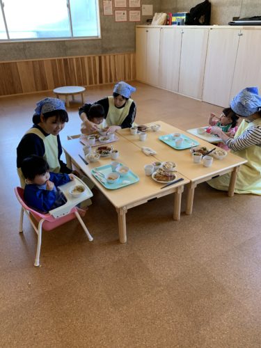 みんなでお昼ご飯！