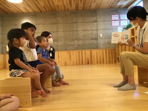 絵本読み聞かせイベント