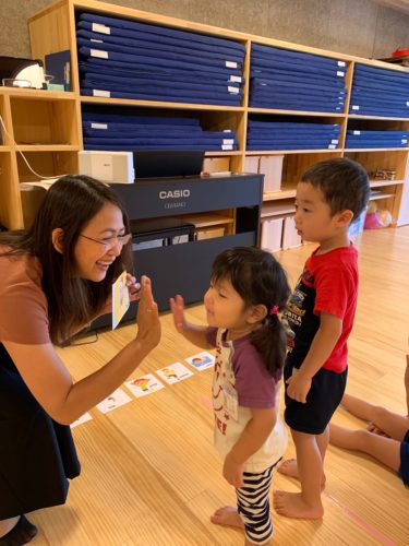 今日は英語あそび！