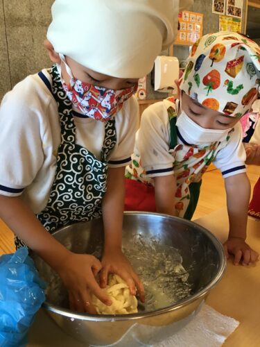 パン生地づくり