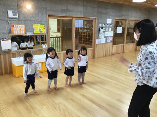 英語あそびスタート！