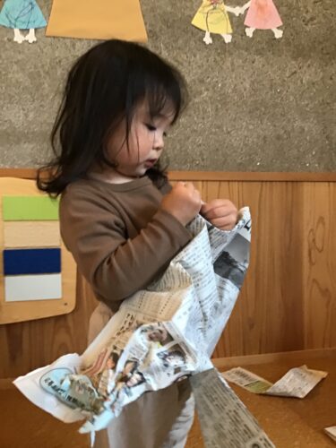 新聞紙あそび